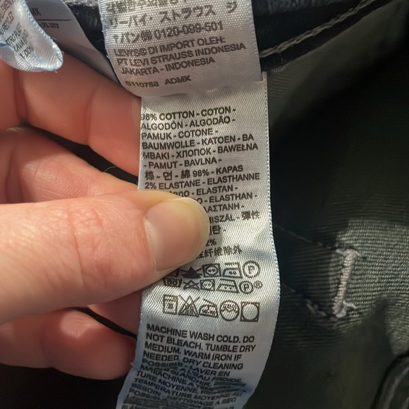 Men’s Levi Jeans - Picture 7 of 8